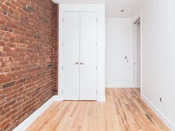 5th image of 150 Stanton St #4B