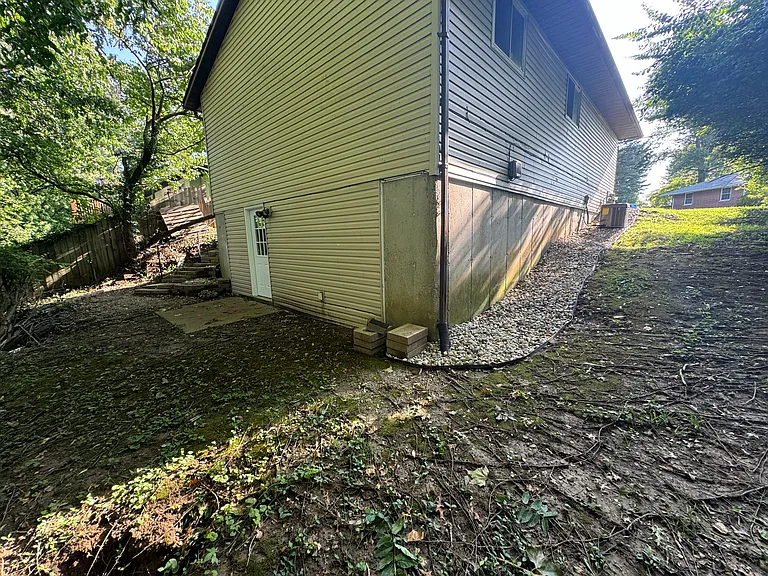 306 Overhill Pl — Photo 22