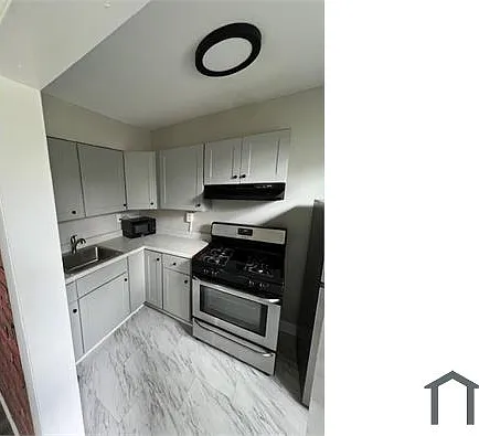 2 bed, $1,650 — Photo 3
