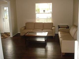 3rd image of 828 Brookwood Pl