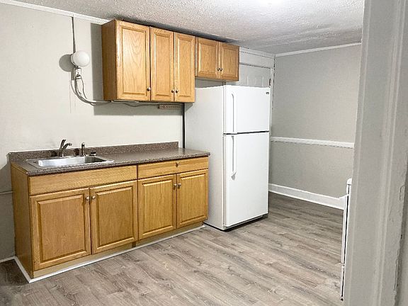 5th image of 12022 Mayfield Rd #11