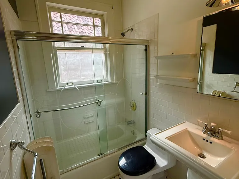 1111 Briarcliff Pl NE #6 — Photo 12