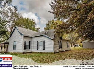 115 E Nelson St, Edgerton, KS 66021