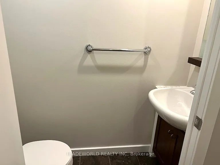 8 York St #1009 — Photo 15
