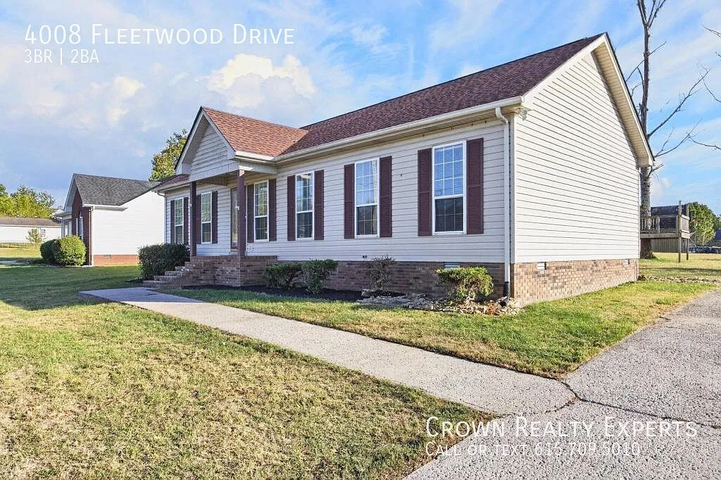4008 Fleetwood Drive — Photo 4