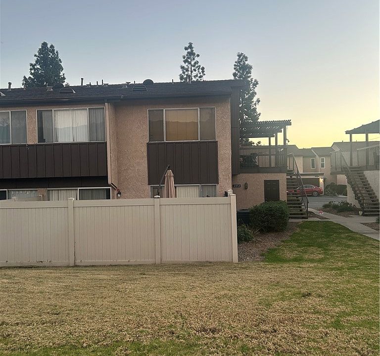 1st image of 2052 Ashwood Ct