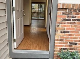 441 Foxfire Dr, Columbia, MO 65201