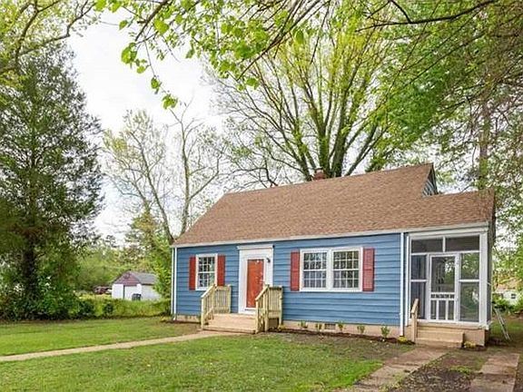 2nd image of 1807 Doron Ln