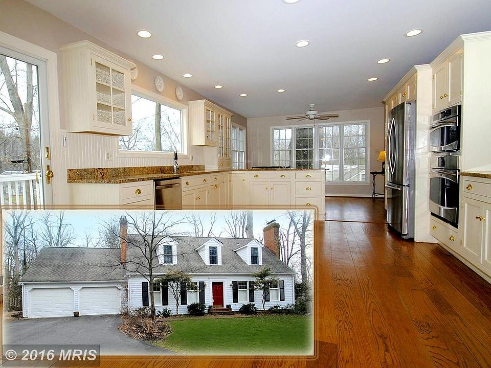 Updated ULMSTEAD Cape Cod with Magothy Amenities