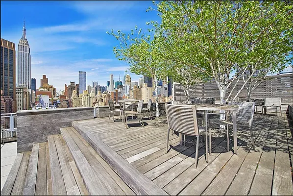 Rented by Compass | media 23