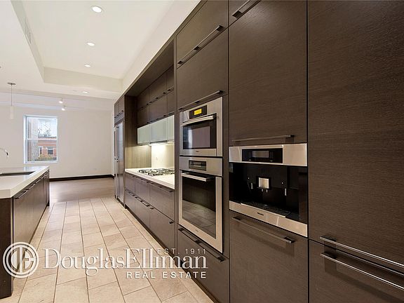 2nd image of 151 Wooster St #5B
