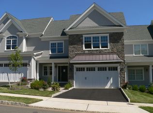 15 Park View Dr, Warren, NJ 07059