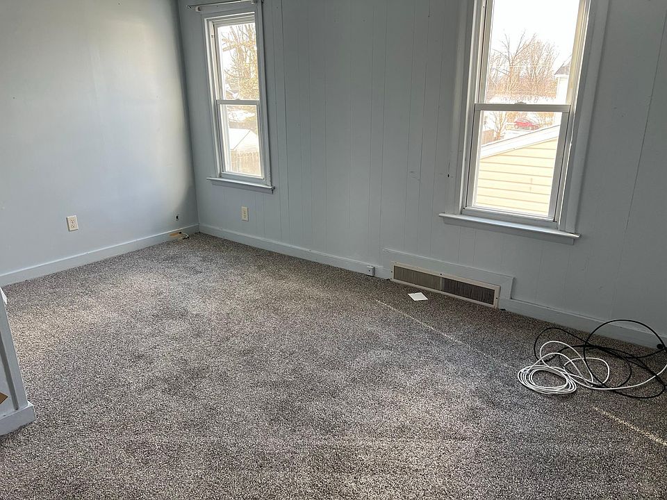 1st image of 102 Parker Ave Floor 2