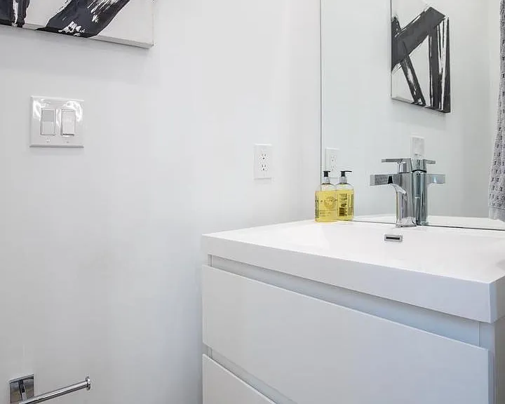 808 13th St NE #808B — Photo 11