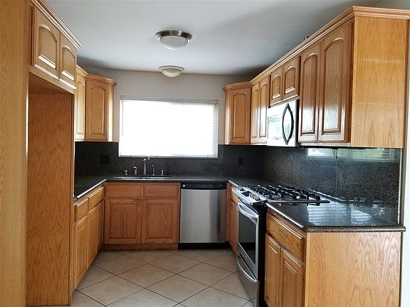 5th image of 3226 Mira Mesa Ave