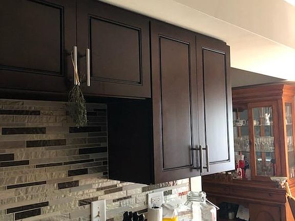 4th image of 2204 Dorchester Ct
