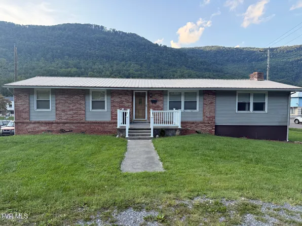 1815 Shawnee Ave E, Big Stone Gap, VA 24219