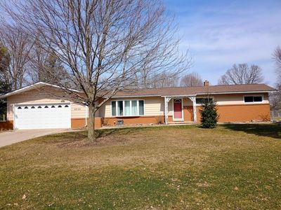 4732 Blackberry Ln, Lansing, MI, 48917