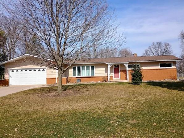 4732 Blackberry Ln, Lansing, MI 48917