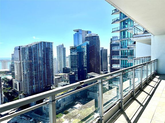 5th image of 92 SW 3rd St APT 4311