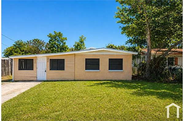Building Photo - 2554 Palm Dr NE