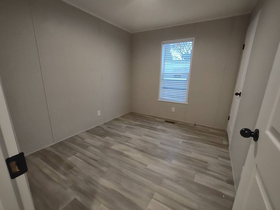 264 Lesperance 264, photo 17