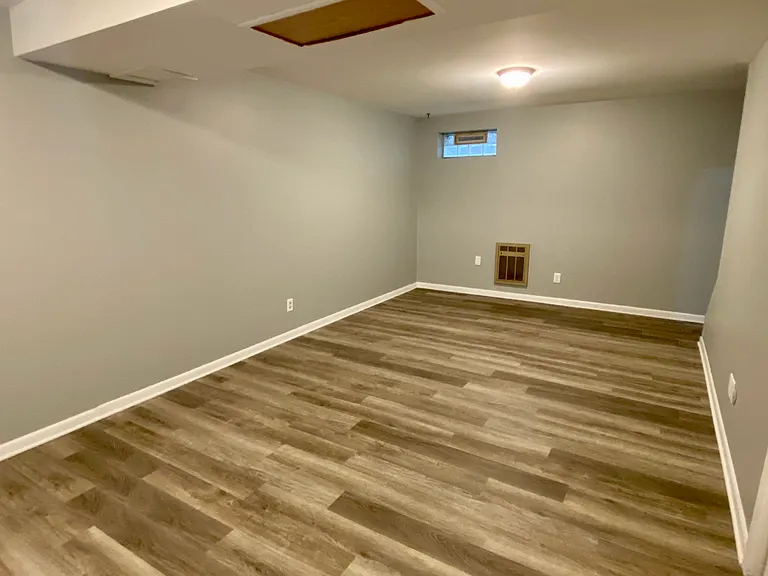 24027 W Oak St #24027 — Photo 12
