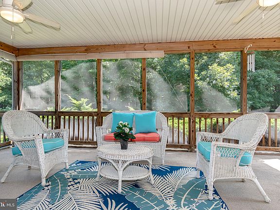 4th image of 343 Loblolly Way