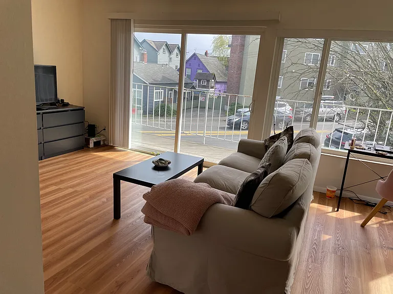 909 N 74th St #101 — Photo 3