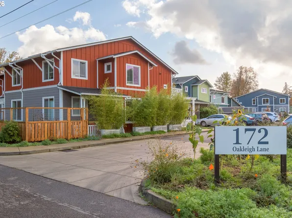 172 Oakleigh Ln Unit 221, Eugene, OR 97404