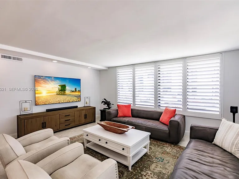 1586 S Ocean Ln #125 — Photo 4