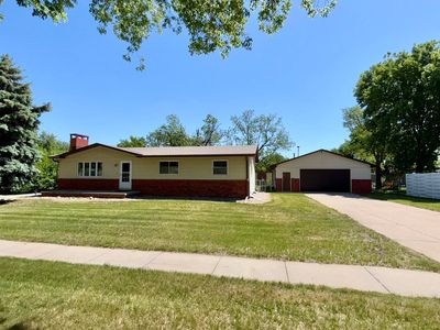 735 S Kansas Ave, Hastings, NE, 68901