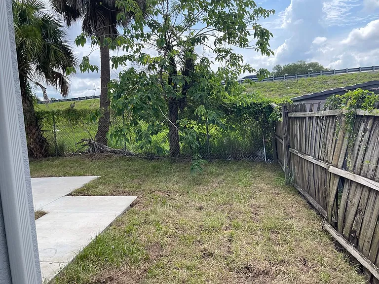 8417 N Seminole Ave — Photo 3