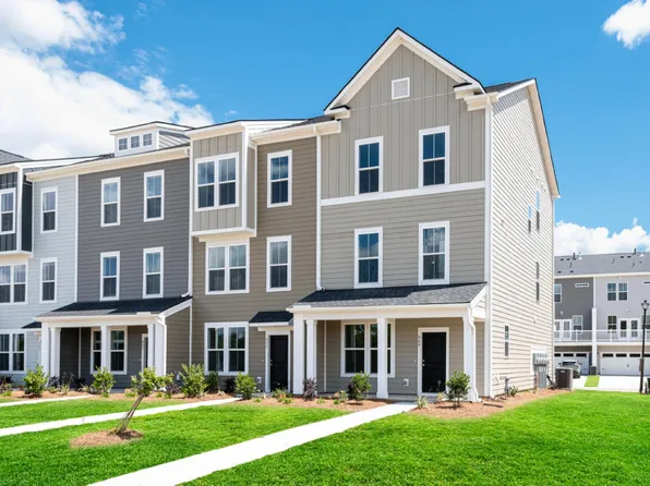 811 Recess Pointe Dr #50, Moncks Corner, SC 29461