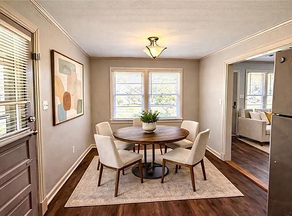 4th image of 628 Radiance Ave