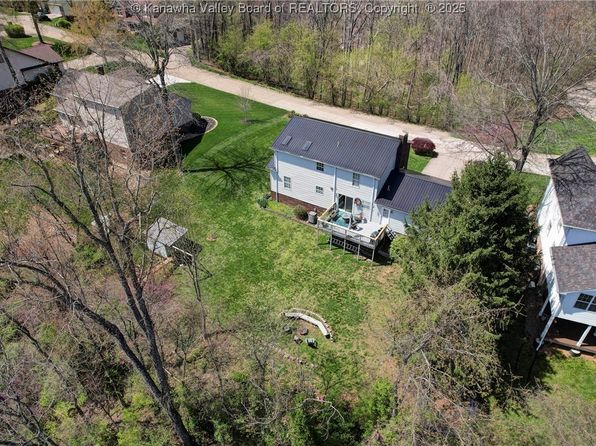 108 Fox Run Rd, Hurricane, WV 25526