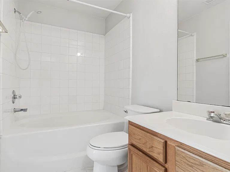 3805 Brandon Park Dr — Photo 13