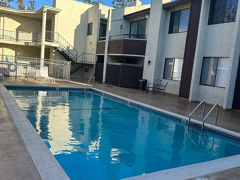 6323 Reseda Blvd #33 — Photo 18