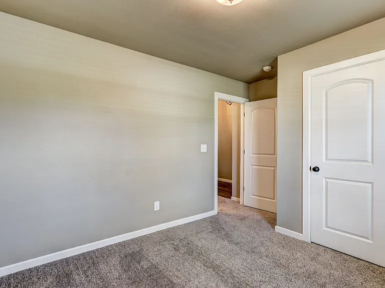 9952 SW 22nd St — Photo 36