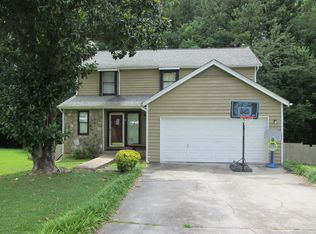 1054 Chapman Ln, Stone Mountain, GA