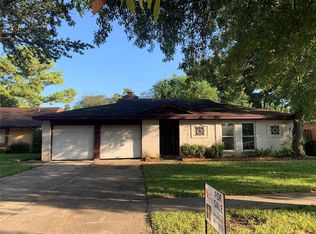 271 Glazebrook Dr, Houston, TX 77060