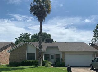 3034 Shawnee Dr, Sugar Land, TX 77479