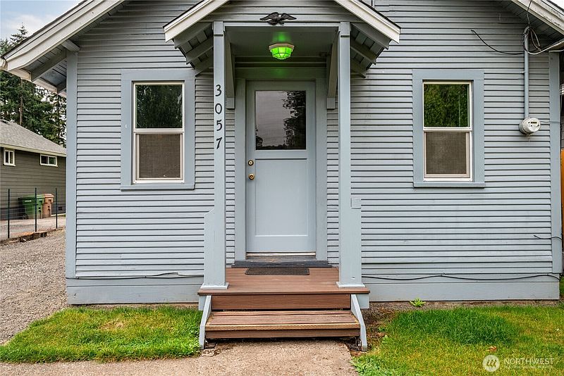 3rd image of 3057 Pennsylvania Street