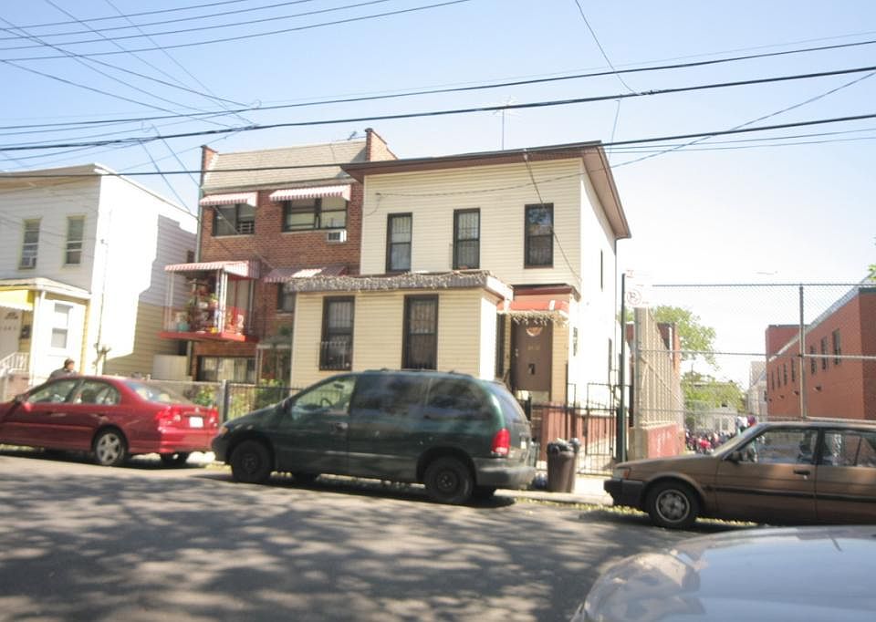 1st image of 10432 41st Ave