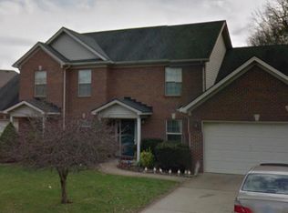 3300 Snaffle Rd, Lexington, KY 40513