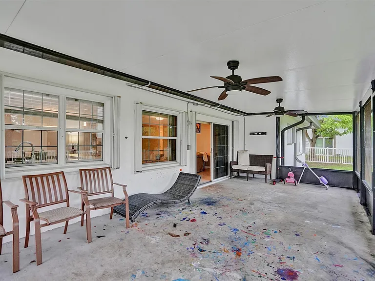 7008 NW 81st St — Photo 39