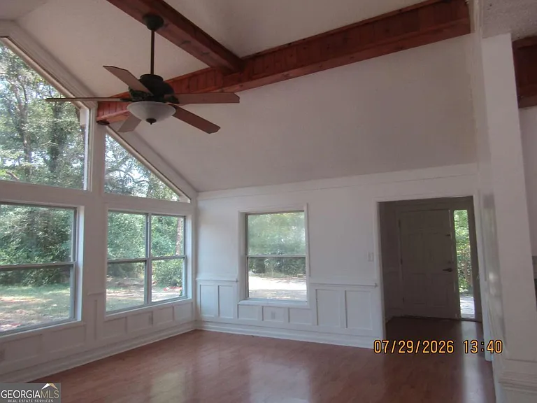 513 Juniper Way — Photo 3