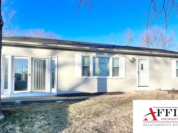 7100 E 68th St, Kansas City, MO 64133