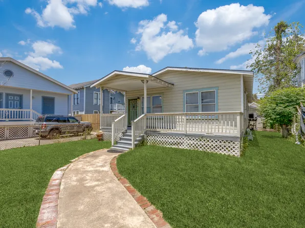 918 Sealy St, Galveston, TX 77550