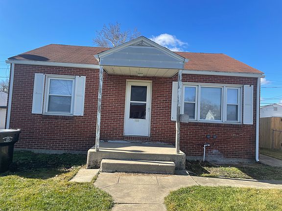 2nd image of 733 S Gladstone Ave